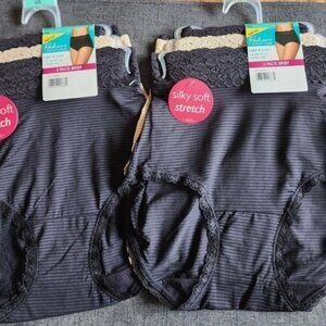 2 Vanity Fair Radiant Light & Luxe 3pk Briefs Size S/5  (6 briefs Total)